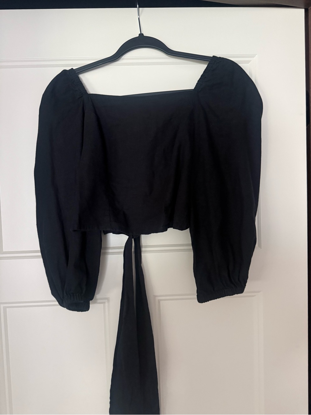 Express Black Puff Sleeve Square Neck Tie-Back Crop Top